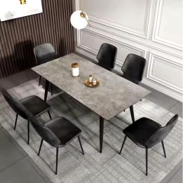 Mesa de Comedor Extensible Moderna – Acabado en Color Cemento y Patas Negro Mate | Ajustable de 140/180x 80x 75 cm